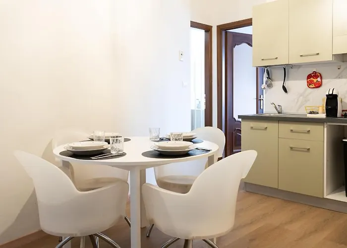 Διαμέρισμα Dora Stay, 10 Minutes From The Center *