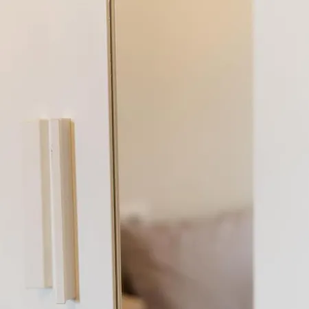 Apartman Dora Stay, 10 Minutes From The Center *